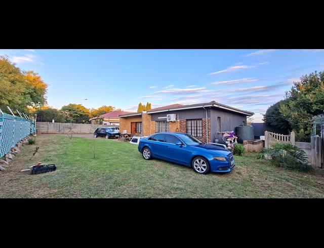 3 bed property to rent in FLORIDA